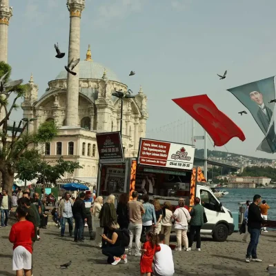 İstanbul Hayır Lokması - Lokmacı İstanbul - İstanbul - Lokma Döktürme - İstanbul Lokma Dağıtımı