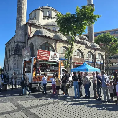 İstanbul lokma dağıtımı, cenaze, mevlit, kandil düğün ve tüm özel günlerde lokmacı kiralama, lokma döktürme hizmeti
